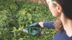 Bosch AdvancedShear 18V-10 18V 1 X 2.0Ah Li-Ion Power For All Cordless Hedge Trimmer -Cheap Garden Spreader Store 165PF A4