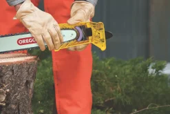 Oregon PowerSharp 40cm Chainsaw Chain & Sharpening Stone Pack 3/8" X 0.050" (1.3mm) -Cheap Garden Spreader Store 2178K A3