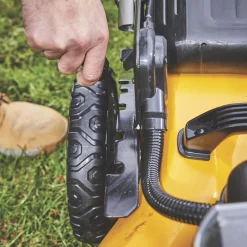 DeWalt 18V 2 X 5.0Ah Li-Ion XR Brushless Cordless 48cm Rotary Lawn Mower 15 DeWalt 18V 2 X 5.0Ah Li-Ion XR Brushless Cordless 48cm Rotary Lawn Mower -Cheap Garden Spreader Store 273HK A5