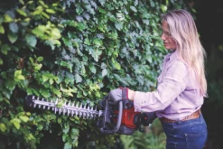 Mountfield MHT 2322 60cm 22.5cc Hedge Trimmer -Cheap Garden Spreader Store 416KT A6