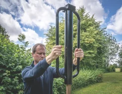 Roughneck Post Rammer 68mm 9.2kg -Cheap Garden Spreader Store 535KG A2