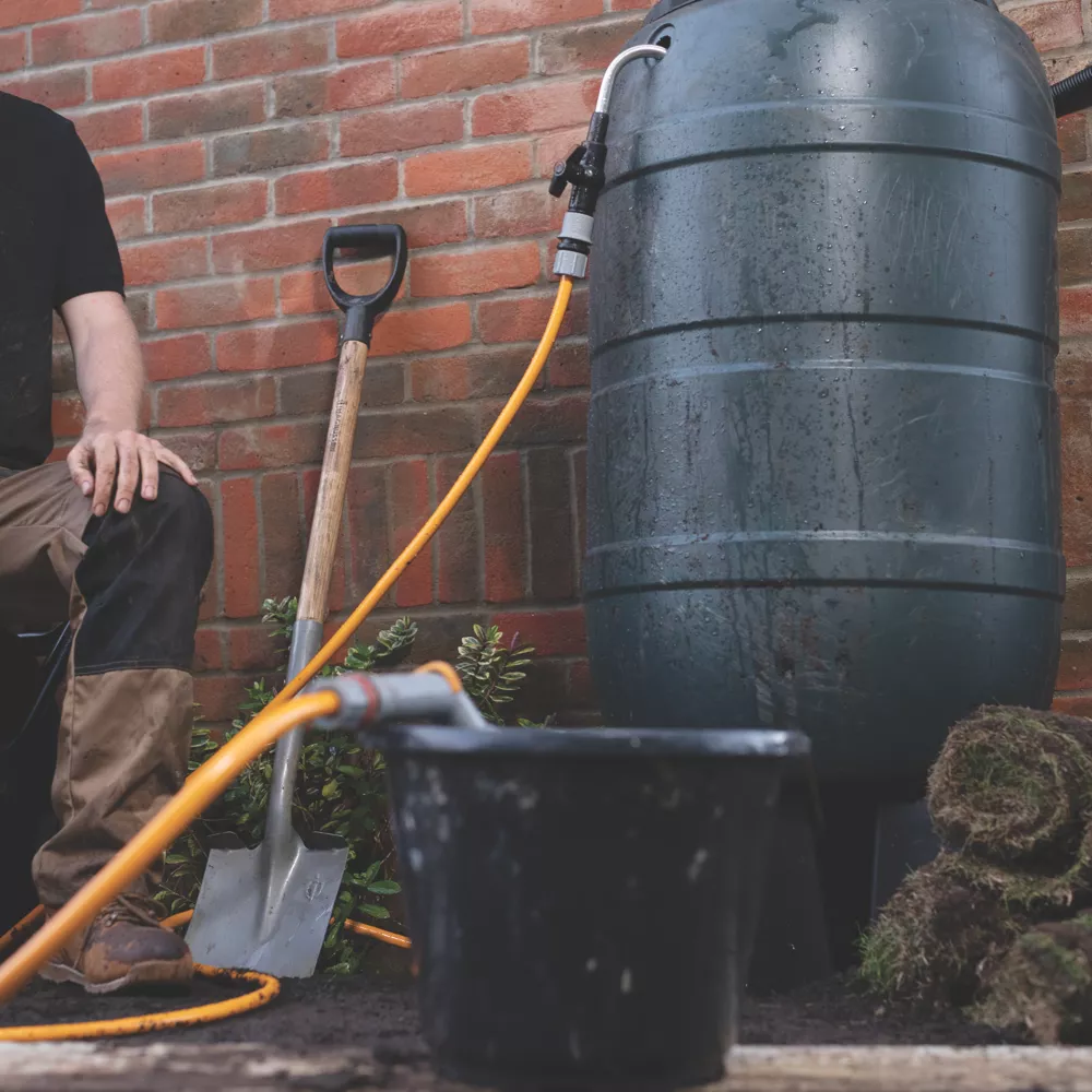 Titan TTB848PMP 110W Mains-Powered Water Butt Pump 7 Titan TTB848PMP 110W Mains-Powered Water Butt Pump - Image 5