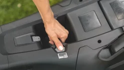 Bosch AdvancedRotak 36-650 36V 1 X 4.0Ah Li-Ion Brushless Cordless 40cm Lawn Mower 9 Bosch AdvancedRotak 36-650 36V 1 X 4.0Ah Li-Ion Brushless Cordless 40cm Lawn Mower -Cheap Garden Spreader Store 710PR A2