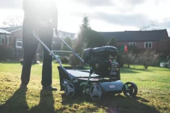 Webb WEPS400 212cc 40cm Petrol Lawn Scarifier & Raker -Cheap Garden Spreader Store 781PR A4