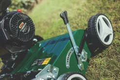 Webb WEPS400 212cc 40cm Petrol Lawn Scarifier & Raker -Cheap Garden Spreader Store 781PR A6