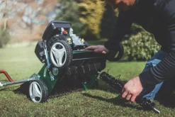 Webb WEPS400 212cc 40cm Petrol Lawn Scarifier & Raker -Cheap Garden Spreader Store 781PR A7