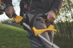 Stiga BC 330 A 25.4cc Split Straight Shaft 2-Stroke Petrol Brushcutter -Cheap Garden Spreader Store 844RV A7