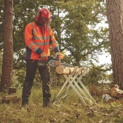 Titan TTI932CHN 18V 1 X 5.0Ah Li-Ion TXP Cordless 25cm Chainsaw -Cheap Garden Spreader Store 968XF A6