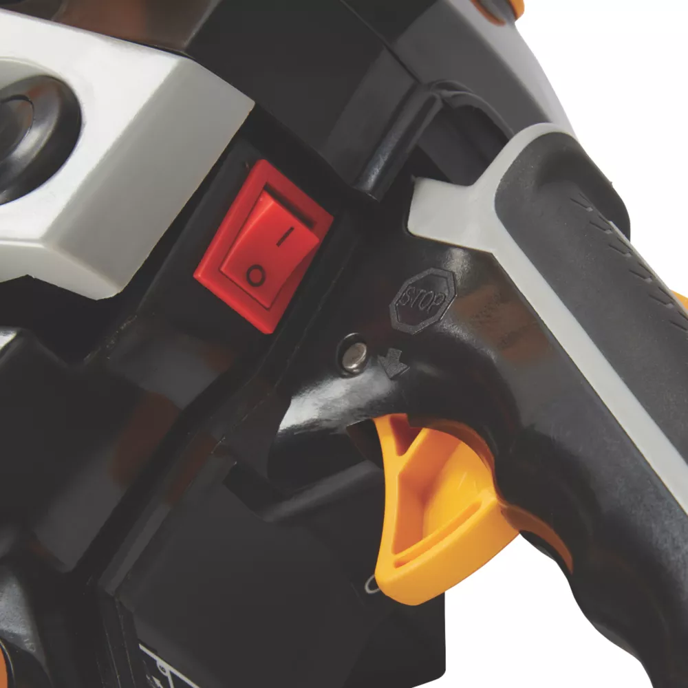 Titan TTL759CHN 40cm 40cc Petrol Chainsaw 7 Titan TTL759CHN 40cm 40cc Petrol Chainsaw - Image 5